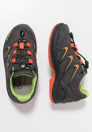 Lowa MADDOX GTX LO JUNIOR UNISEX - Hikingschuh - graphit/flame