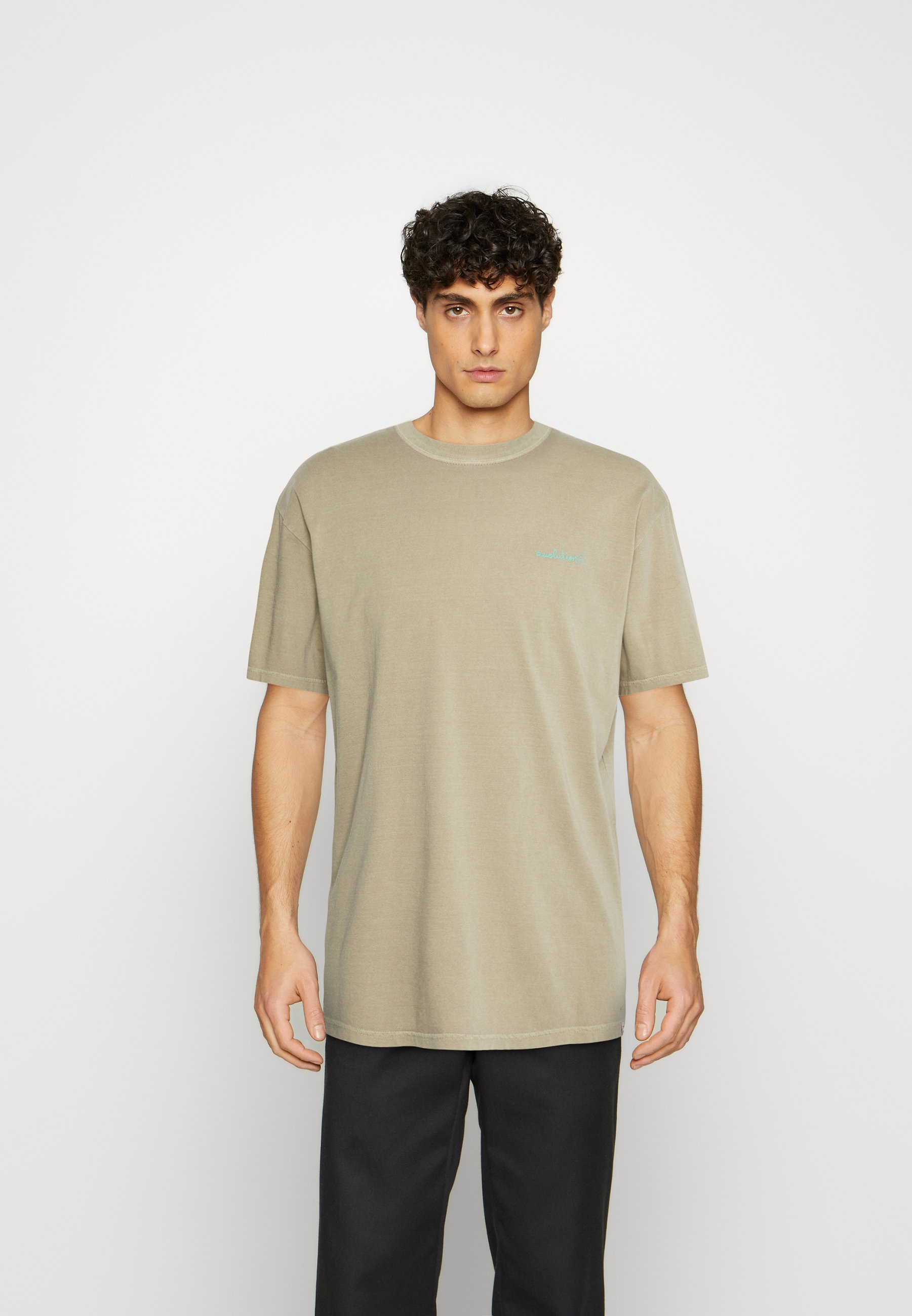 khaki tshirts