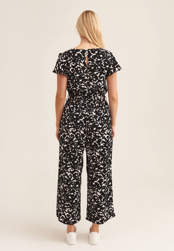 SLEEVE - Jumpsuit4