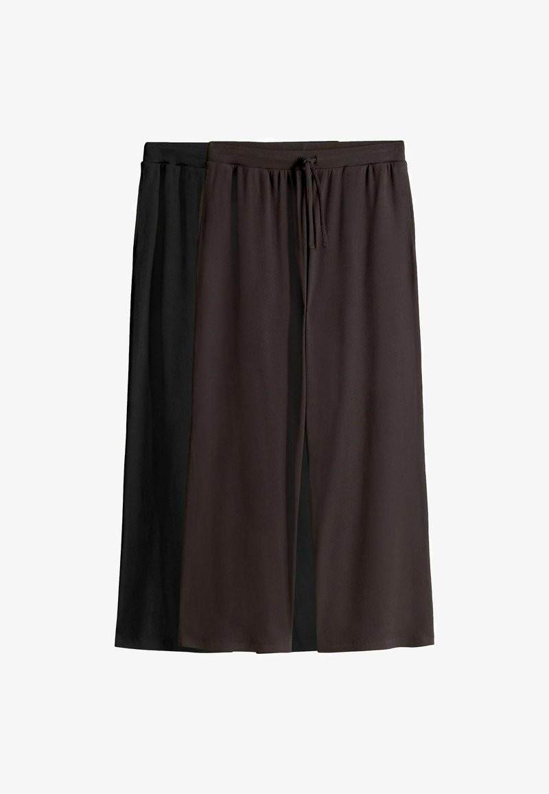 Un paio di pantaloni corti da lounge in nero e marrone scuro. Girovita elastico con coulisse regolabile. Tessuto morbido e leggero con vestibilità comoda.