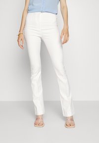 Patrizia Pepe - PANTALONI TROUSERS - Hlače - bianco Minijatura 1