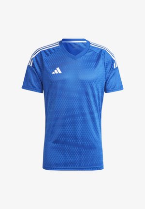 Blaue Sporttrikot mit V-Ausschnitt, kurzen Ärmeln, strukturiertem Muster und drei weißen Streifen auf den Schultern; mit Adidas-Logo auf der Brust.