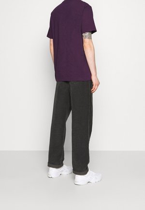 T-shirts print - purple