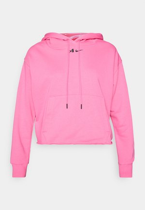 Růžová zkrácená mikina vyrobená z měkkého materiálu, vybavená klokaní kapsou, nastavovacími šňůrkami a černým logem Nike na prsou.