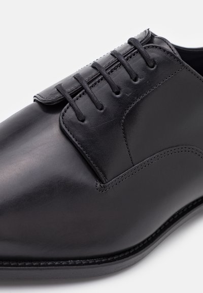 paul smith derbies