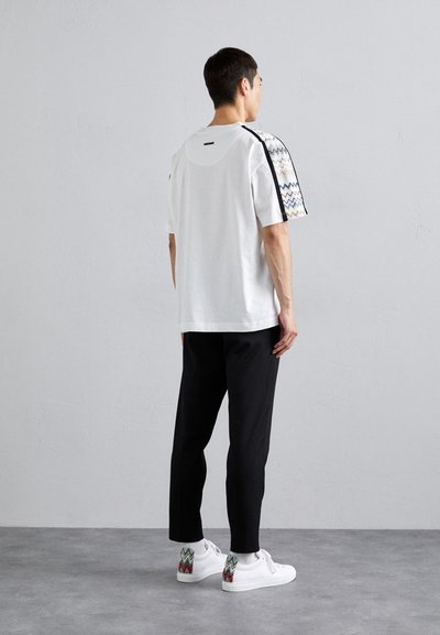 Missoni SHORT SLEEVE  - Μπλουζάκι με στάμπα - white base/multi beige tones