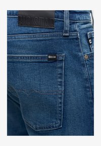 Non sélectionné, blau