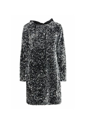 Vestido negro con lentejuelas, de mangas largas y escote redondo. Presenta una cinta de satén negra en la parte posterior como detalle. Textura brillante a lo largo de la tela.