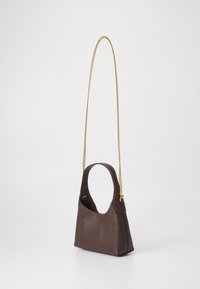 COACH BROOKLYN SHOULDER BAG 23 - Kabelka - maple