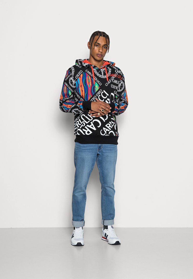 Herren Kapuzenpullover | Carlo Colucci HOODIE BIG LETTERS Sweatshirt black/schwarz - ET85827 Herren Kapuzenpullover | Carlo Colucci HOODIE BIG LETTERS Sweatshirt black/schwarz - ET85827