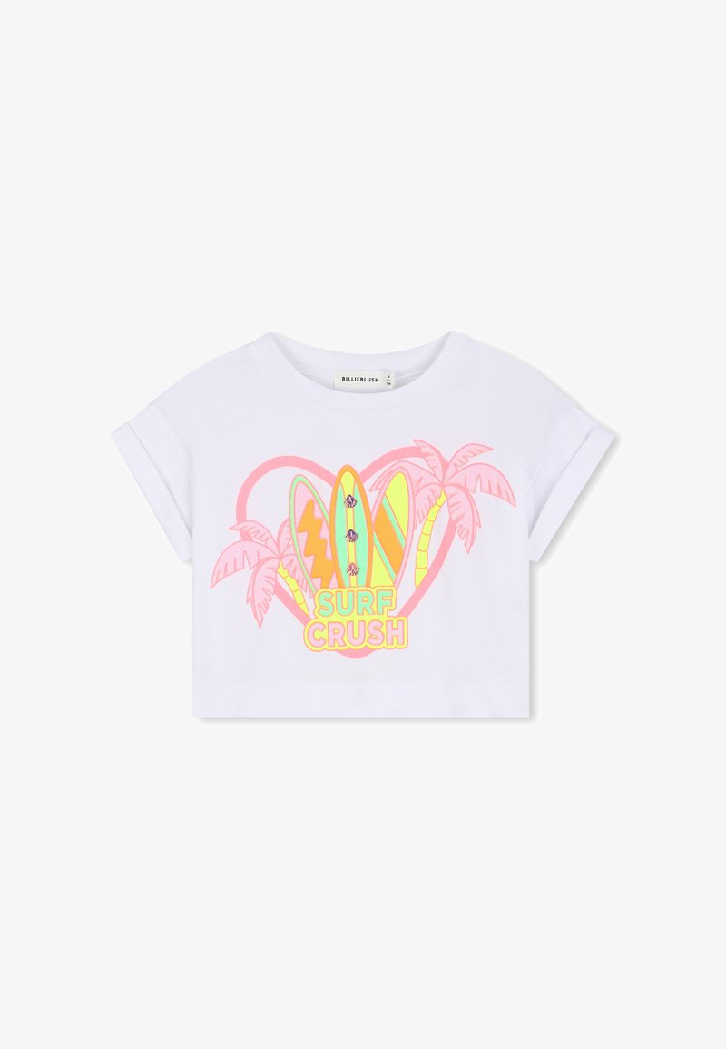 T-shirt blanc court présentant des planches de surf multicolores, des palmiers roses et le texte "SURF CRUSH" en lettres jaunes audacieuses avec contour.