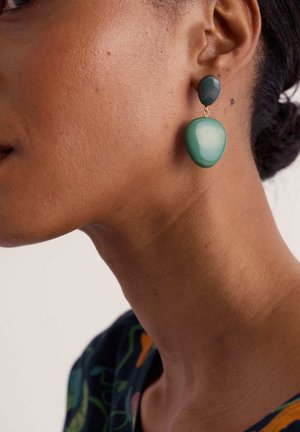 Seasalt Cornwall, SEASALT CORNWALL SNOWDROP EARRINGS - Σκουλαρίκια - green - pea pod
