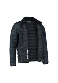 Zwarte lichtgewicht donsjack met een gequilt ontwerp. Voorzien van een ritssluiting aan de voorkant, een brede kraag en een zichtbaar logo aan de linkerkant. Zachte binnenvoering.