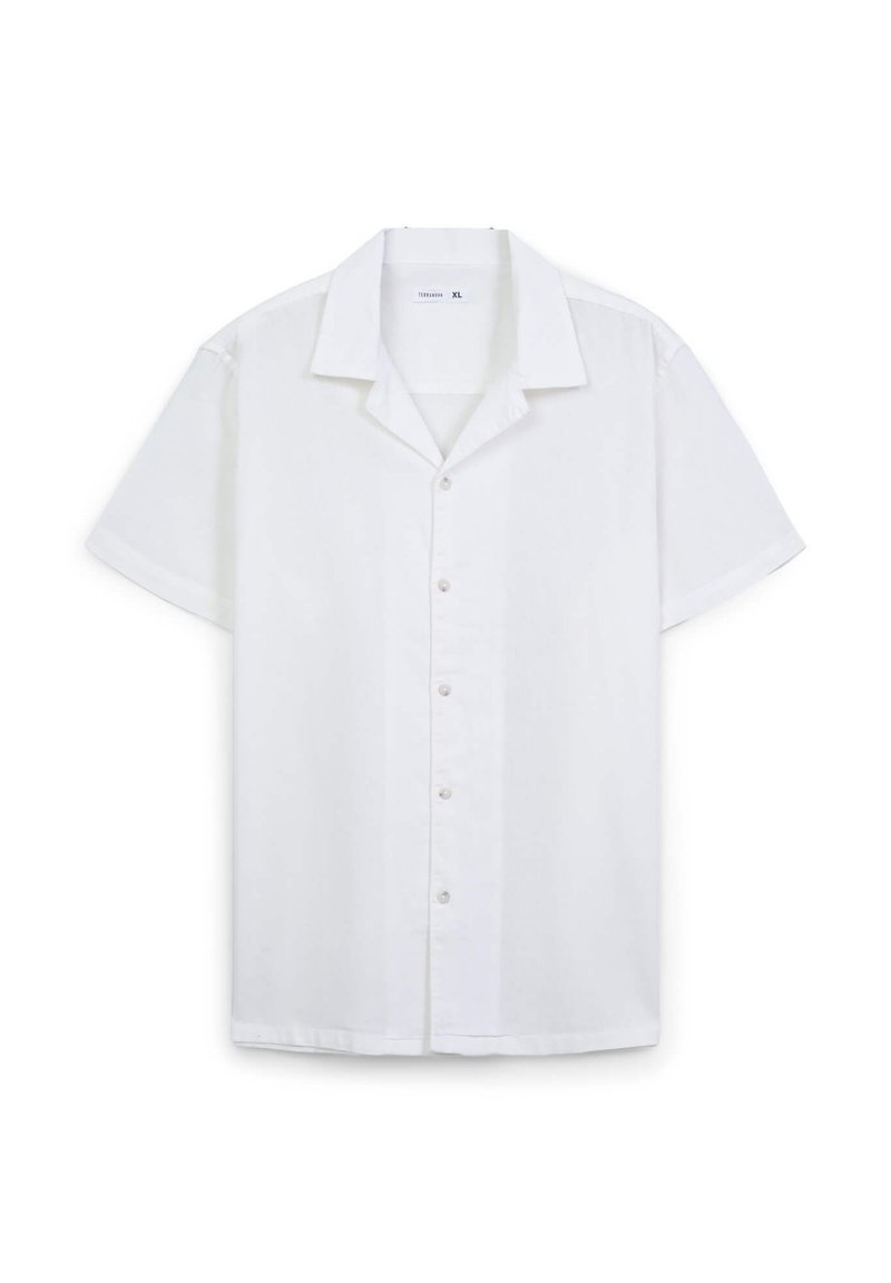 Camicia bianca a maniche corte con bottoni, realizzata in tessuto leggero, caratterizzata da un colletto classico e un orlo dritto con bottoni visibili sul davanti.