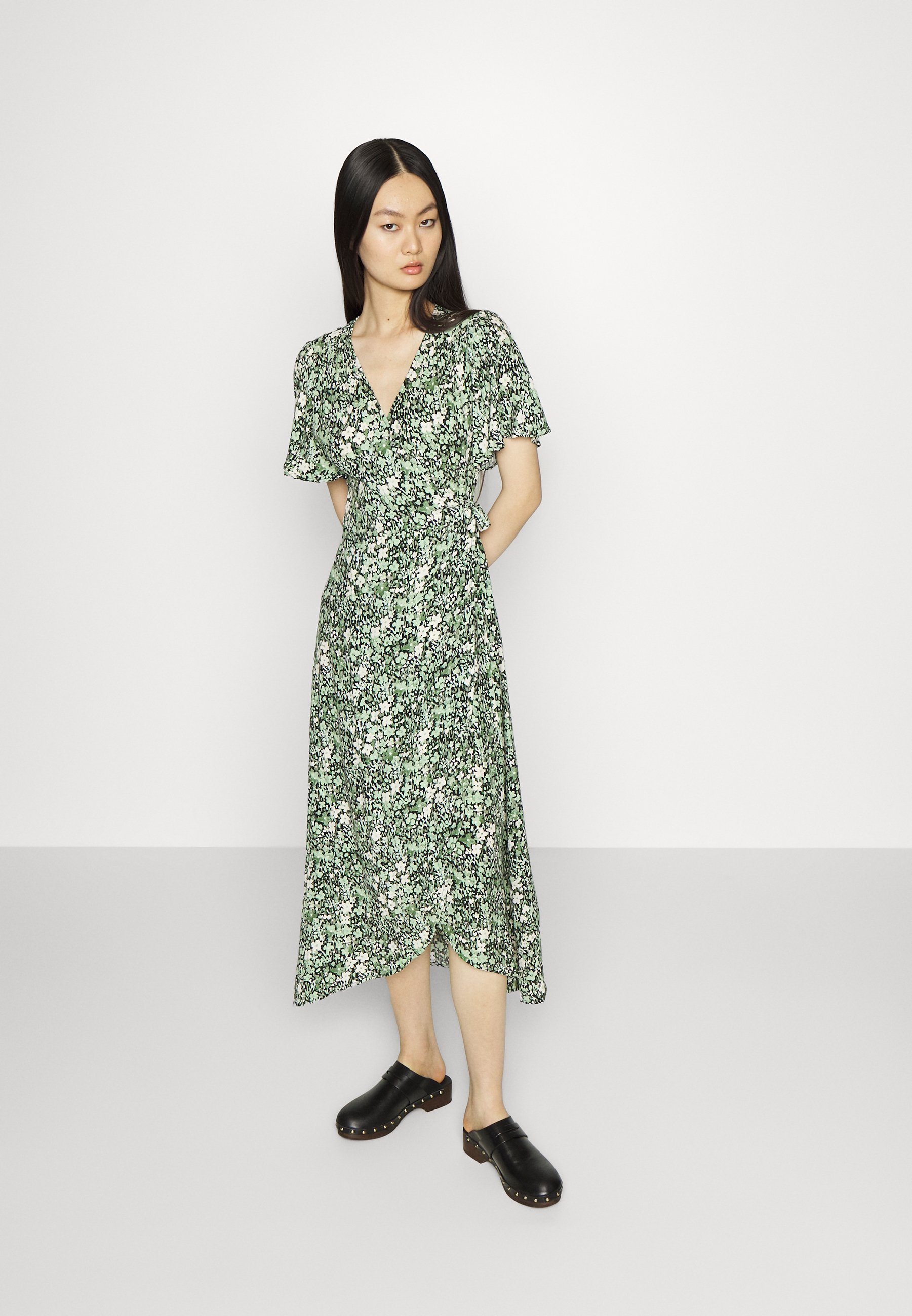 Fabienne Chapot ARCHANA DRESS - Jurk - black/moss/groen - Zalando.nl
