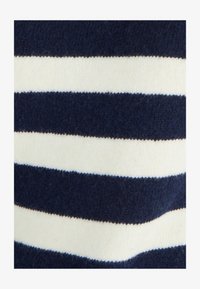 Geselecteerd, navy striped