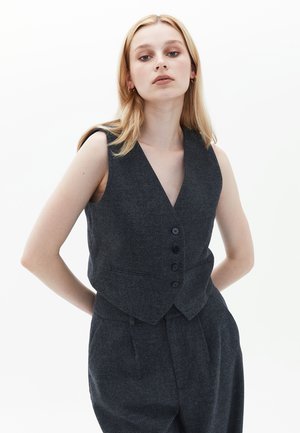 CROP WITH BUTTONS - Vest - black sand