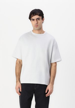 OVERSIZED - T-shirts - chalk grey