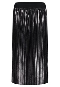 Schwarzer plissierter Rock mit einem strukturierten metallischen Glanz, elastischem Taillenbund und einem mittellangen Design. Der Stoff hat vertikale silberne Streifen.