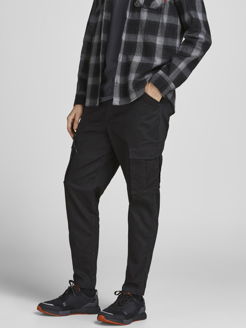 Jack & Jones - JJIACE JJDEX TAPERED - Cargo hlače - black, Povećaj