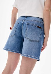 blue shadow Jeansshort - blue