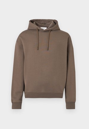 Rjavo pulover kapucar iz mehke bombažne mešanice, z vrvico za zategovanje kapuce, rebrastimi manšetami in sproščenim krojem brez vidnih vzorcev.