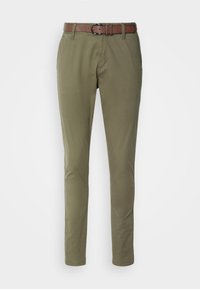 Kalhoty z olivově zelené bavlněné směsi se slim fit, s bočními kapsami, hnědým koženým páskem a hladkým matným povrchem.