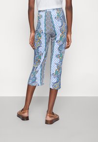 Cream PRINTA CULOTTE PANT - Calças - blue paisley