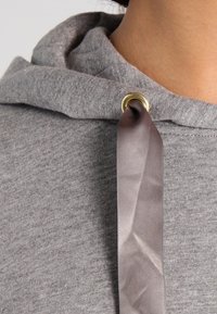 Vero Moda Jersey con capucha - mottled light grey