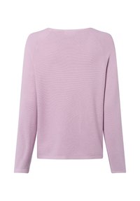 Maglione lavorato a maglia a maniche lunghe color lilla con un semplice scollo a giro, mostrato da dietro su uno sfondo bianco.