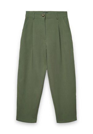 Pantalon vert olive taille haute, fuselé, avec plis devant, poches latérales, passants de ceinture, et fermeture par bouton et fermeture éclair.