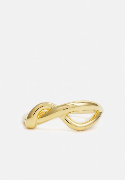 TWISTED DECEIVER RING GULL