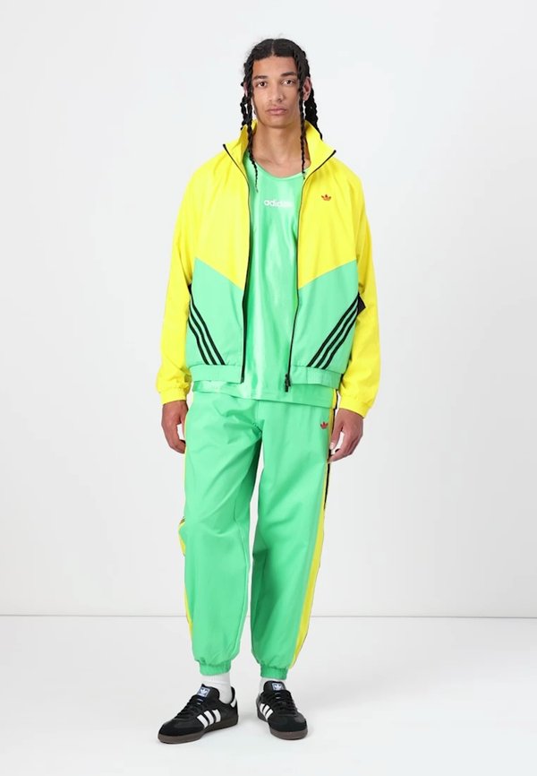 WARM UP - Training jacket3