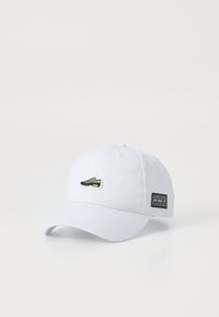 Neselectat, white