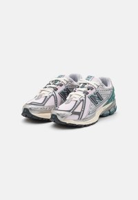 New Balance M1906 UNISEX - Joggesko - silver metallic