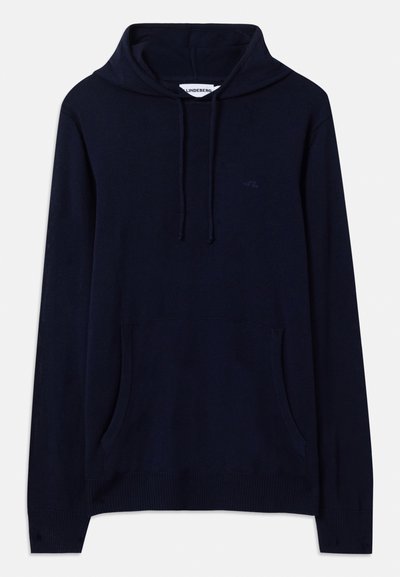 Marineblaues Kapuzensweatshirt mit Kängurutasche, gerippten Bündchen und Saum; aus weichem Material mit einem dezenten Logodetail auf der Brust.