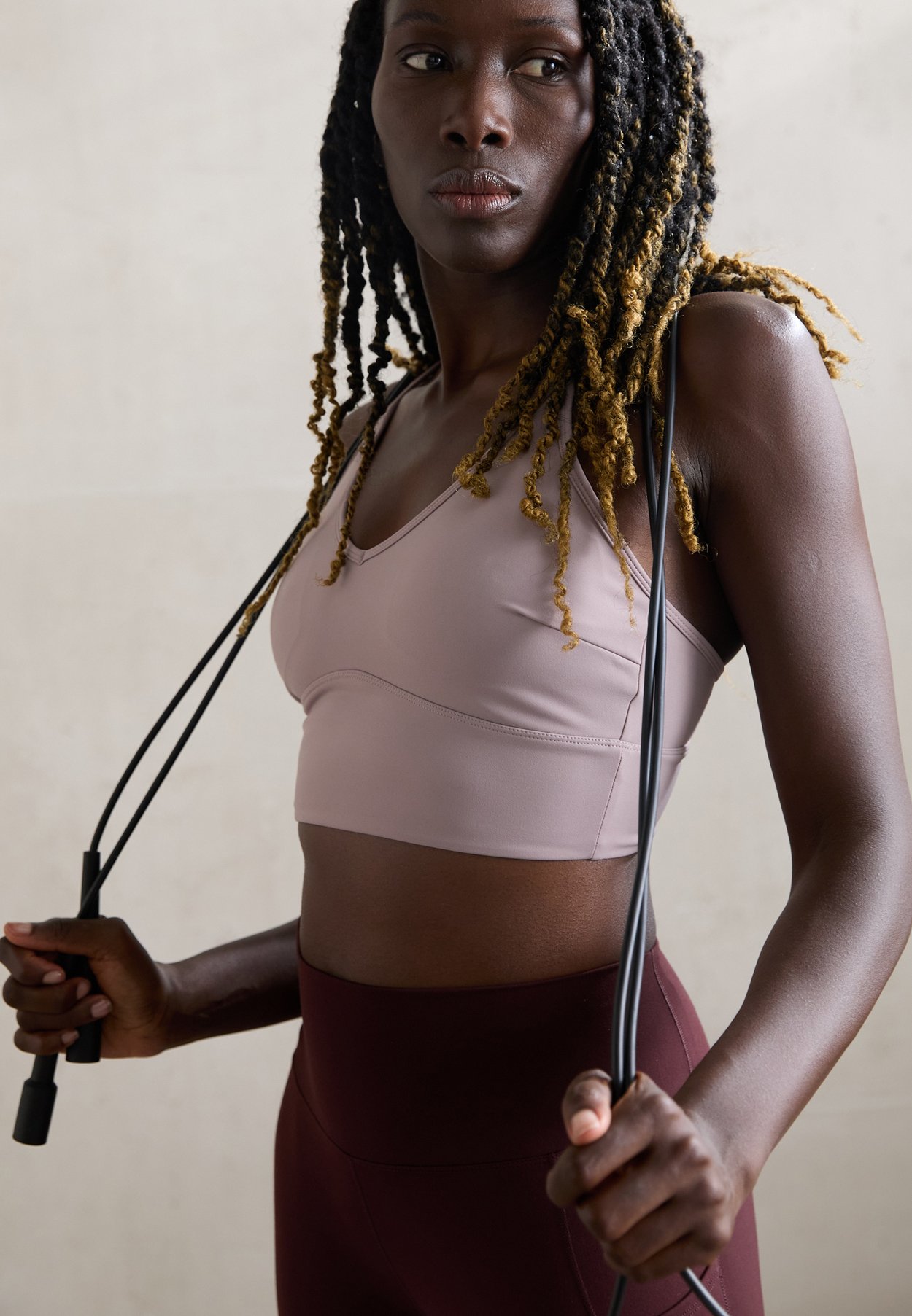 NIMBLE ADJUSTABLE STRAPPY BRA