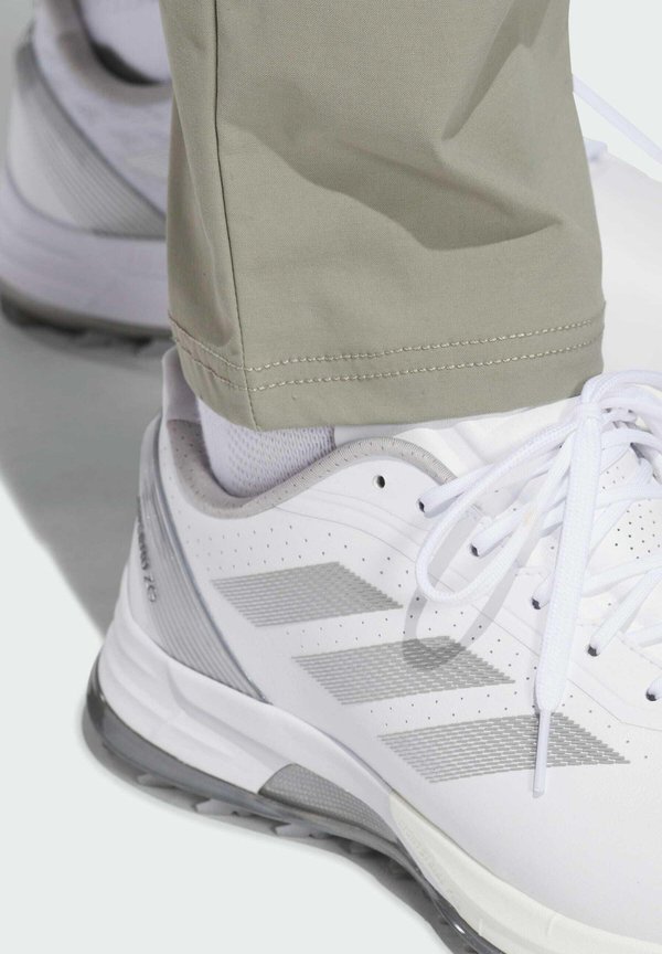 ULTIMATE 5 - Trousers - silver pebble2