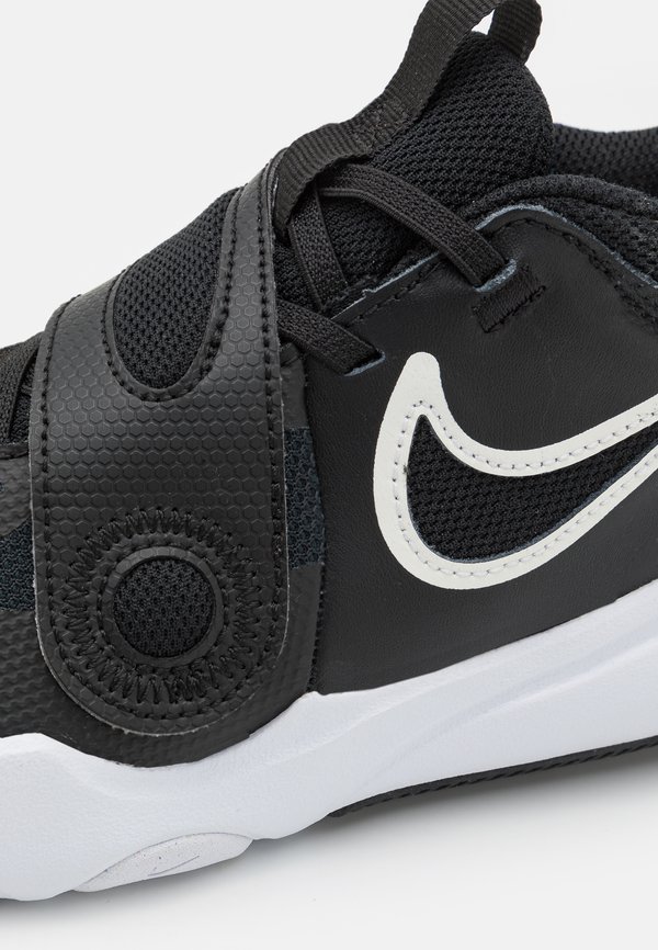 TEAM HUSTLE D 11 UNISEX – Basketballschuh