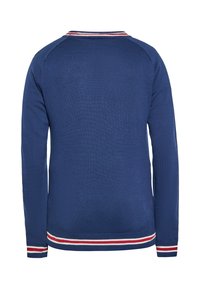Maglione a maniche lunghe di colore blu navy con colletto a coste e strisce rosse e bianche. Tessuto a maglia morbido con vestibilità classica e orlo dritto.
