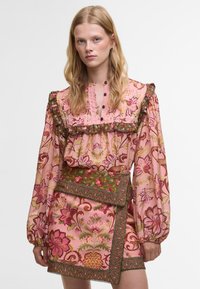 Barbour BARBOUR FARM RIO CAMI LONG SLEEVE BLOUSE - Pluus - olive/multi-coloured