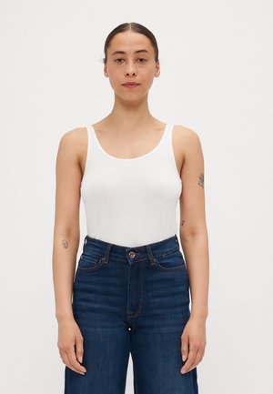 Top - white