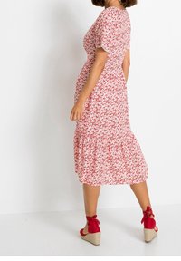 bonprix Vestido informal - red