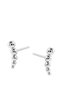 Srebrne kolczyki w kształcie stópki, z serią graduowanych sferycznych kształtów, o polerowanej powierzchni i prostym zapięciu.