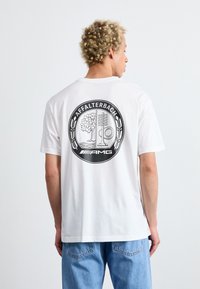 Puma AMG STATEMENT - Camiseta estampada - white