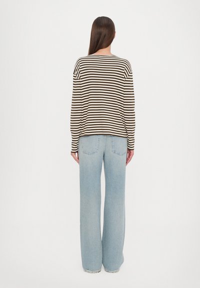 CLOSED BASIC LONG SLEEVE - Tops ar garām piedurknēm - khaki
