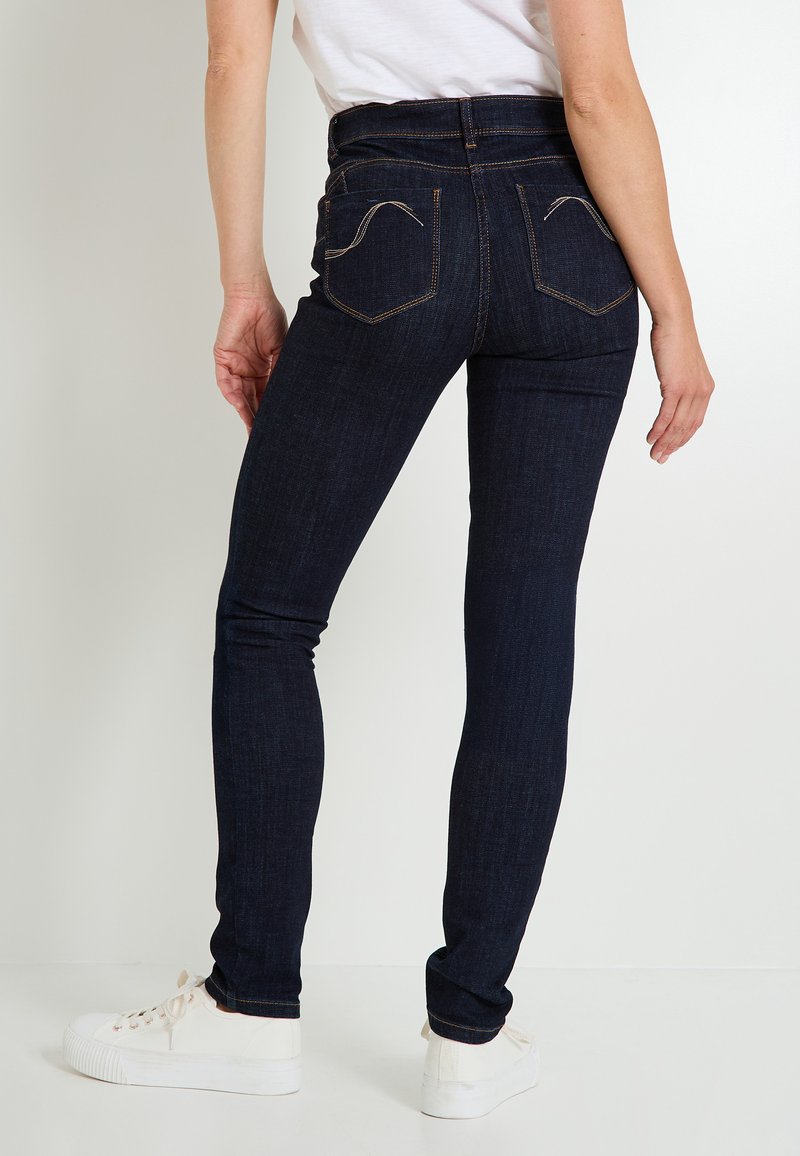 Jean Skinny Délavé Taille Basse Almost Famous - Taille 3 Juniors - Entrejambe 31 - D'occasion En Très Bon état