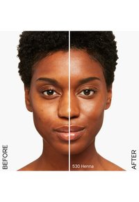 Shiseido SYNCHRO SKIN RADIANT LIFTING FOUNDATION SPF30 - Base de maquillaje - henna