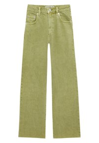 Jean large vert clair fabriqué à partir d'un tissu doux. Il présente des poches avant, une fermeture par bouton et une texture lisse.