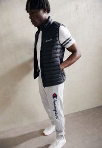 Champion ICONS CUFF PANTS LARGE LOGO - Pantalones deportivos - noxm